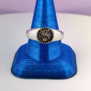 Circle Yin Yang Ring Size 9 - Fragrant Jewels